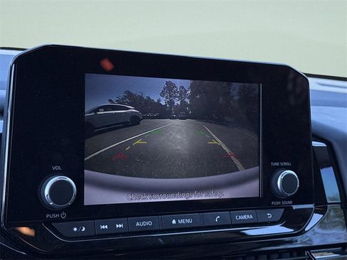 Certified 2024 Nissan Armada SL w/ Captain's Chairs Package image 34