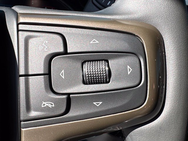 Used 2024 Chevrolet Silverado 2500 High Country w/ High Country Premium Package AWD/4WD image 50
