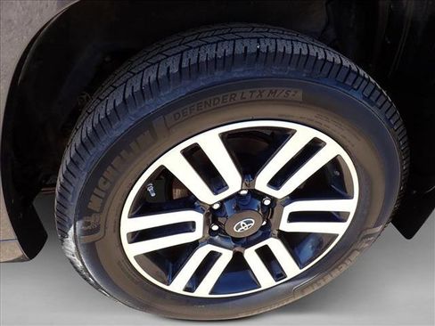 Used 2016 Toyota 4Runner Limited AWD/4WD image 7
