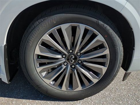 New 2026 INFINITI QX80 Luxe w/ Cargo Package image 11