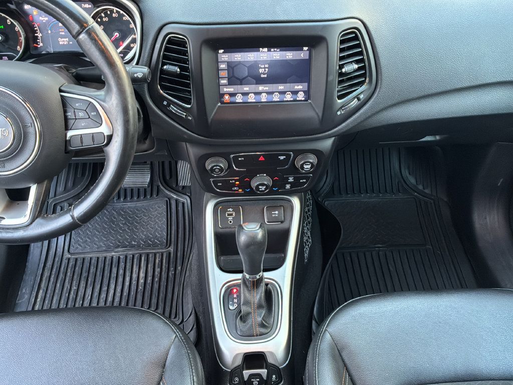 Used 2018 Jeep Compass Latitude w/ Popular Equipment Group FWD image 32