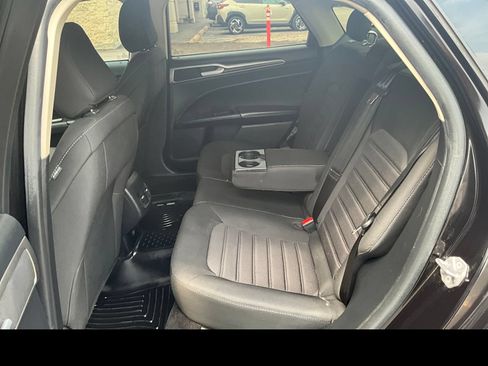Used 2020 Ford Fusion SEL FWD image 10