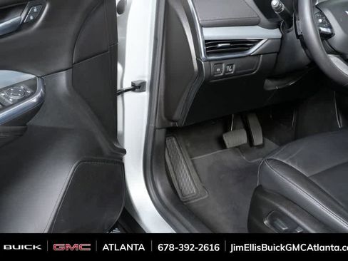 Used 2021 Cadillac XT4 Premium Luxury w/ Cold Weather Package image 6