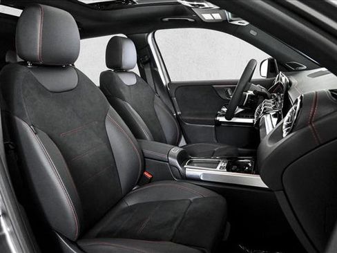 Certified 2025 Mercedes-Benz EQB 250+ image 17