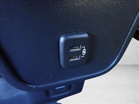 Used 2021 GMC Terrain SLT w/ Infotainment Package II image 11