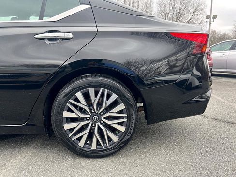 Certified 2023 Nissan Altima 2.5 SV image 12