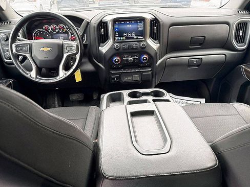 Used 2022 Chevrolet Silverado 2500 LT w/ Fleet Comfort Package image 11
