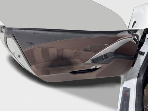 Used 2014 Chevrolet Corvette Premium Cpe w/ 3LT w/ 3LT Preferred Equipment Group image 15