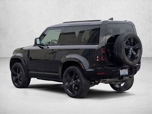 New 2025 Land Rover Defender 90 X-Dynamic SE AWD/4WD image 8