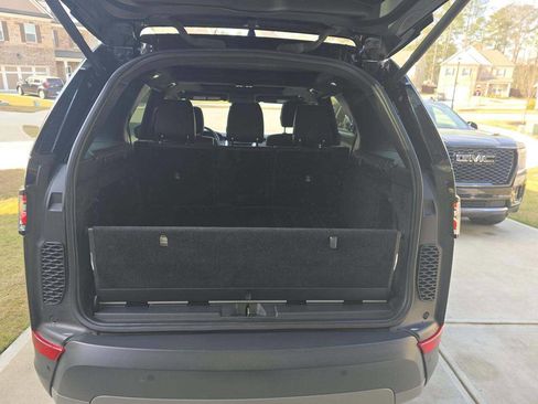Used 2019 Land Rover Discovery HSE AWD/4WD image 13