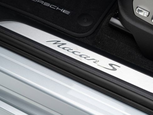 New 2026 Porsche Macan S image 14