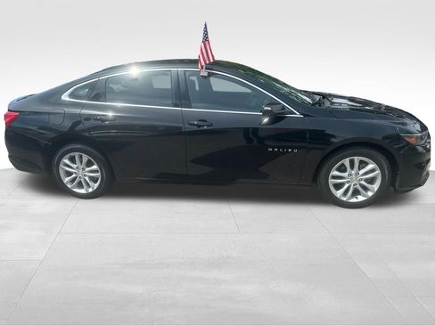 Used 2018 Chevrolet Malibu LT FWD image 24