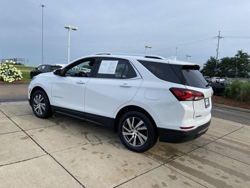 Used 2023 Chevrolet Equinox Premier AWD/4WD image 8