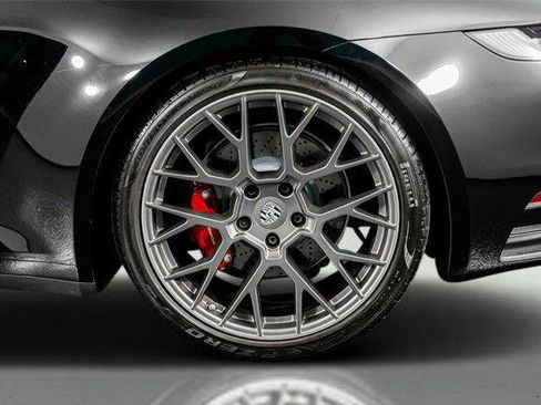 Used 2024 Porsche 911 Carrera 4S AWD/4WD image 20