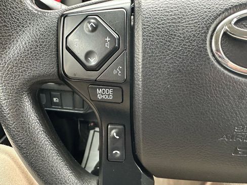 Used 2021 Toyota Tacoma SR image 10