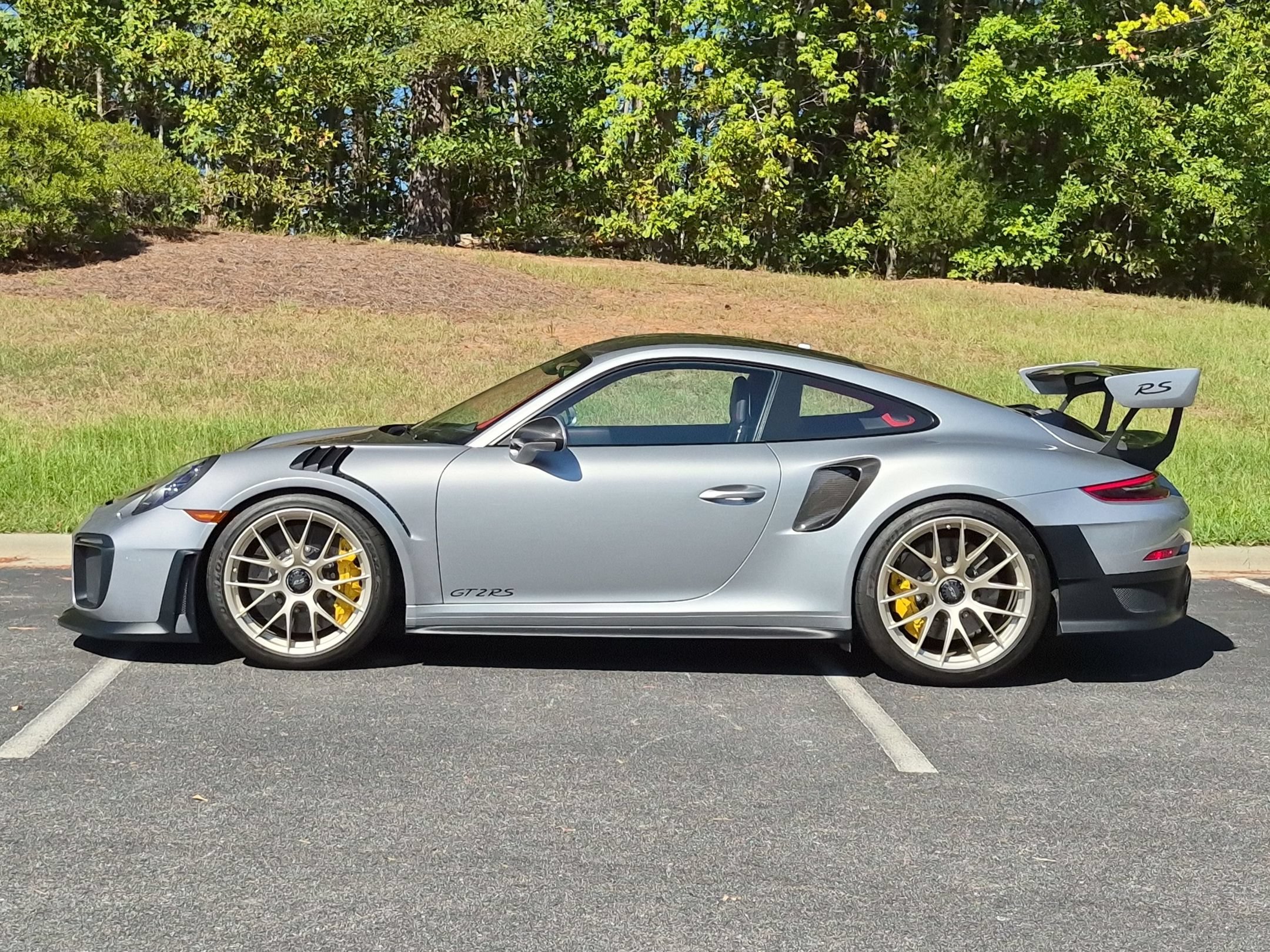 Certified 2018 Porsche 911 GT2 RS RWD image 2