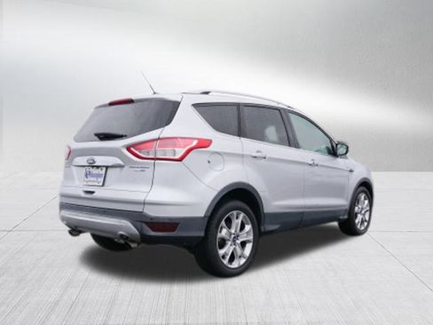 Used 2015 Ford Escape Titanium image 3