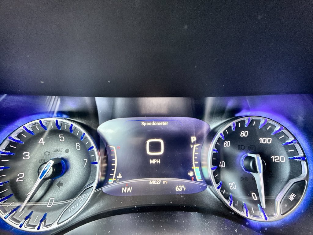 Used 2025 Chrysler Pacifica Select FWD image 18