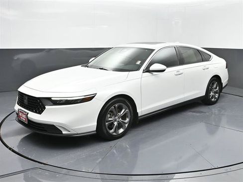 Used 2024 Honda Accord EX image 1