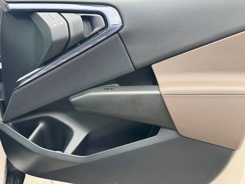 Certified 2025 BMW X3 xDrive30i w/ Premium Package image 28