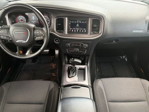 Used 2022 Dodge Charger SXT w/ Blacktop Package image 12