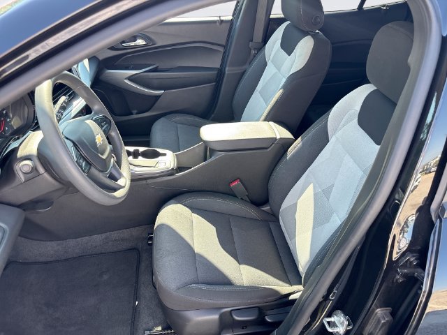 Used 2026 Chevrolet Trax LS FWD image 11