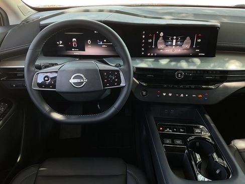 Certified 2025 Nissan Murano SL AWD/4WD image 16
