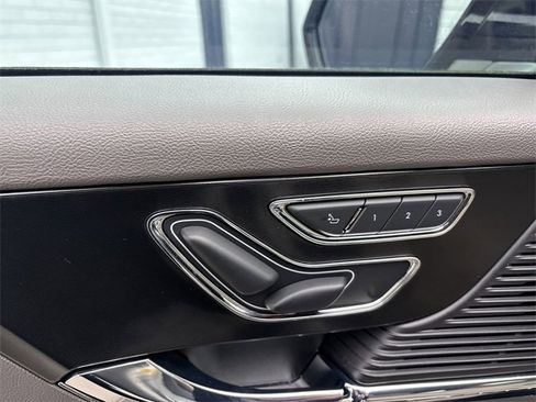 Used 2022 Lincoln Corsair Reserve w/ Elements Package image 14