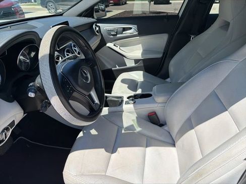 Used 2015 Mercedes-Benz GLA 250 4MATIC image 5