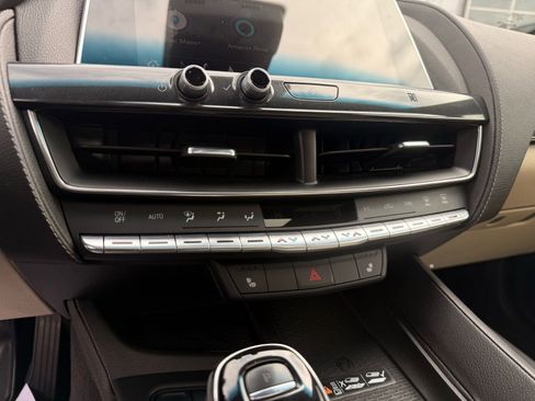 Used 2020 Cadillac CT5 Luxury w/ Sun And Sound Package image 41