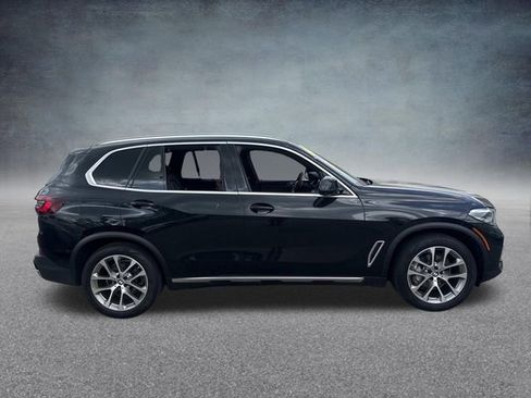 Used 2022 BMW X5 xDrive40i AWD/4WD image 5