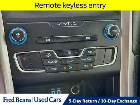 Certified 2020 Ford Fusion SE FWD image 19