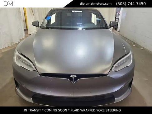 Used 2022 Tesla Model S Plaid image 2