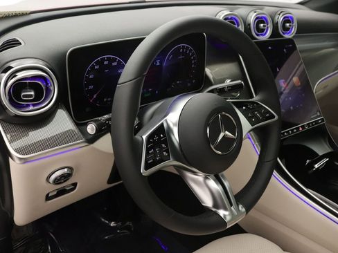 New 2026 Mercedes-Benz GLC 350e 4MATIC image 5