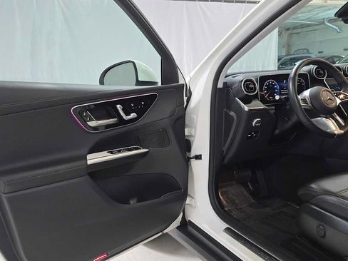 Certified 2024 Mercedes-Benz GLC 300 4MATIC image 19