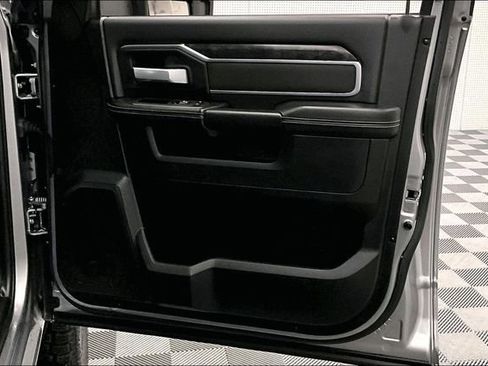 Used 2024 RAM 2500 Big Horn w/ Night Edition image 21