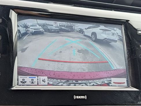 Used 2020 Toyota Camry SE w/ Convenience Package image 17