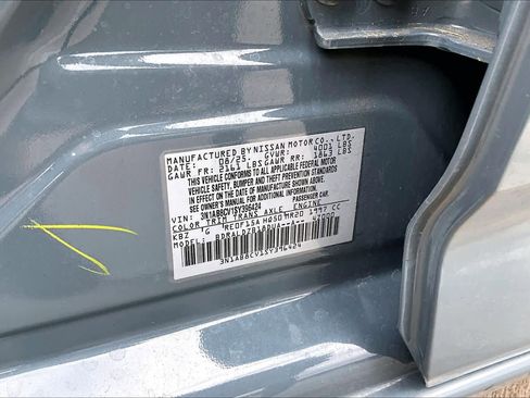 Used 2025 Nissan Sentra SV FWD image 33