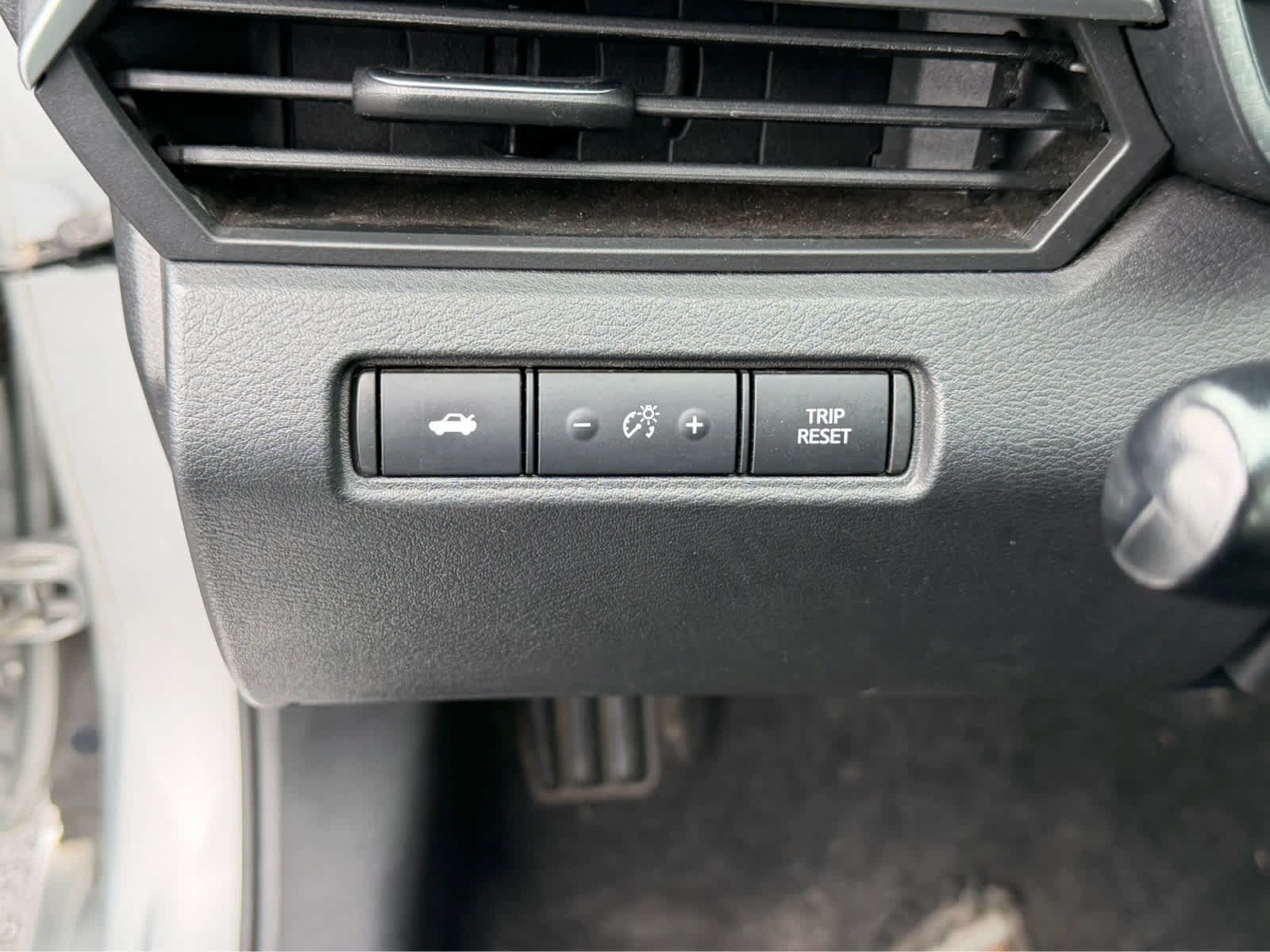 Used 2021 Nissan Altima 2.5 SR FWD image 22