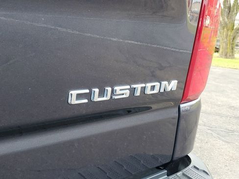 Used 2023 Chevrolet Silverado 1500 Custom image 7