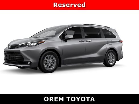 New 2026 Toyota Sienna XLE FWD image 2