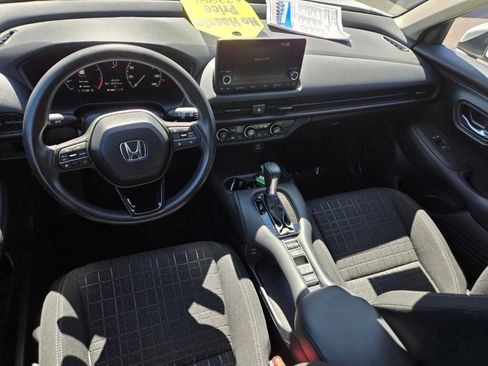 Used 2024 Honda HR-V LX image 12