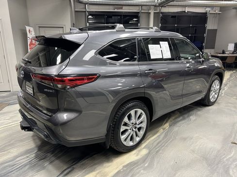 Used 2022 Toyota Highlander Limited image 33
