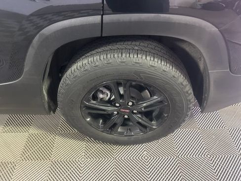 Used 2024 GMC Terrain AT4 w/ Infotainment Package II AWD/4WD image 40