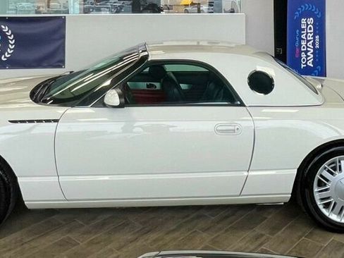 Used 2002 Ford Thunderbird image 2