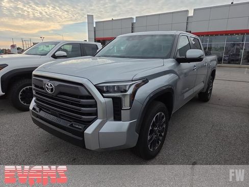 Used 2026 Toyota Tundra Limited AWD/4WD image 3