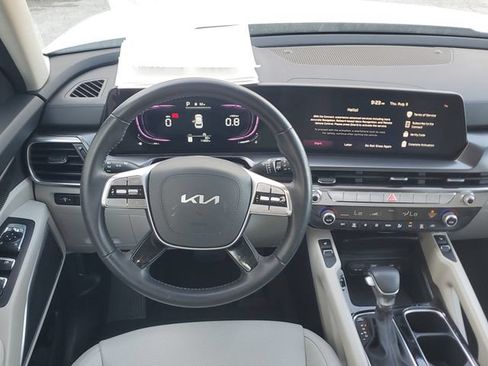 Certified 2025 Kia Telluride S FWD image 14