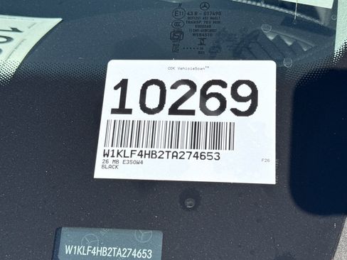 New 2026 Mercedes-Benz E 350 4MATIC Sedan image 3