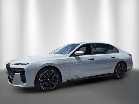 New 2026 BMW 740i xDrive AWD/4WD image 3
