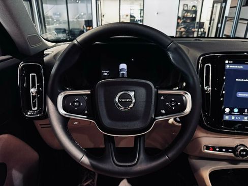 Used 2023 Volvo XC40 B5 Plus w/ Driver Assist Package AWD/4WD image 13
